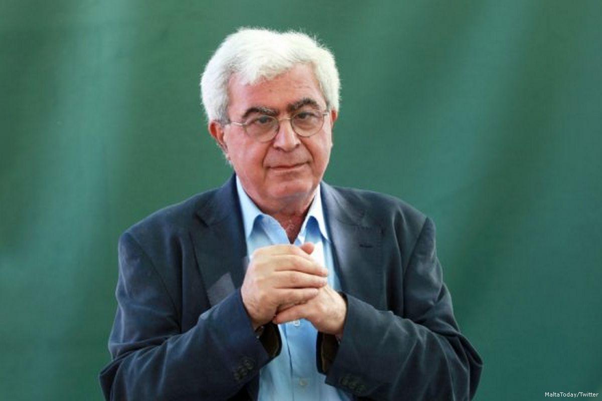 lo scrittore Elias Khoury